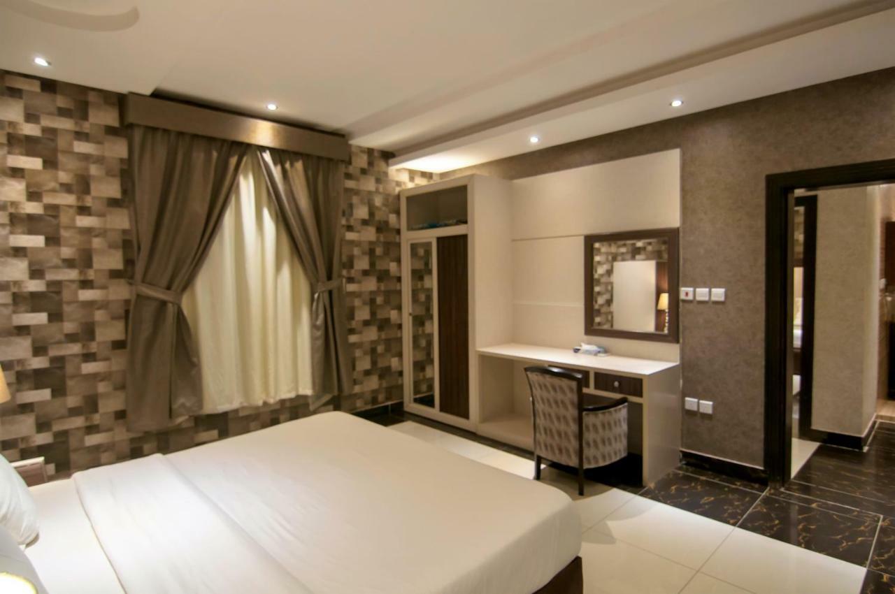 Elite Suites Hotel - Al Muruj Riad Exterior foto